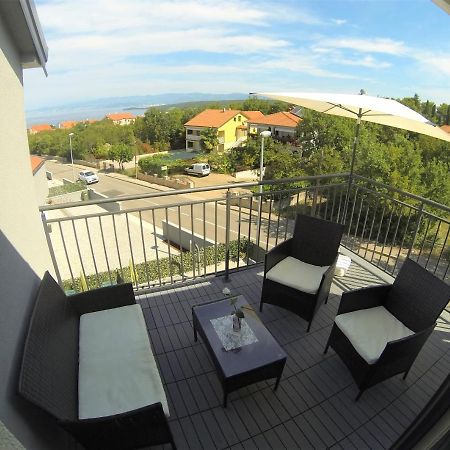 Apartmani Zaric Малинска Экстерьер фото